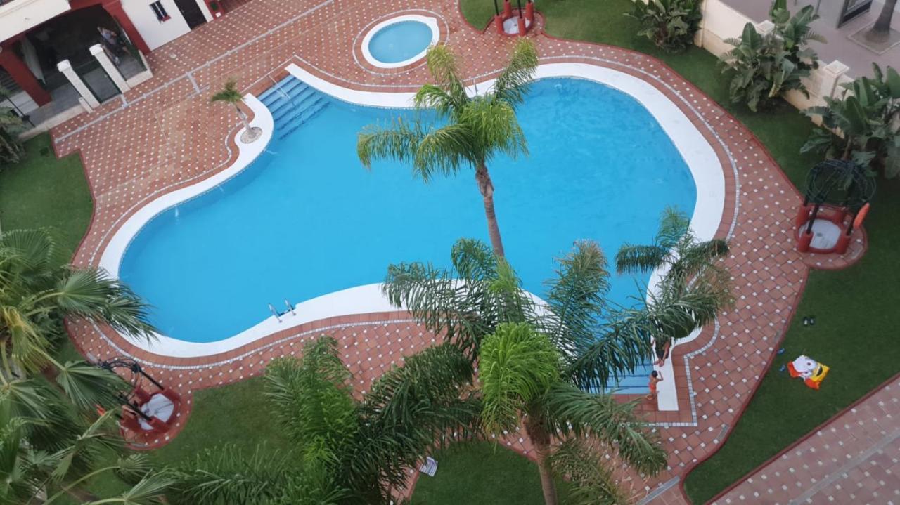 Precioso Atico A Pie De Playa Con Piscina. Apartment *